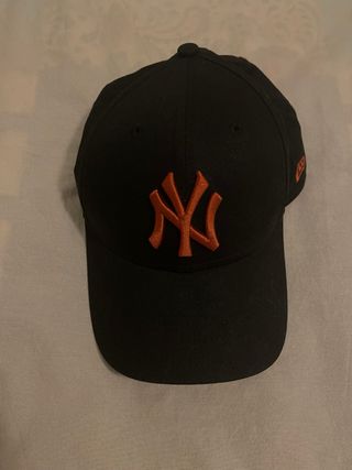 Gorra New Era NY Negra y Naranja