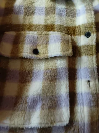 Chaquetón Zara juvenil cuadros beige y verde