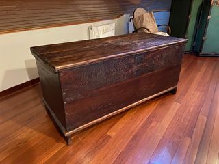 Arcón de nogal finales S.XIX