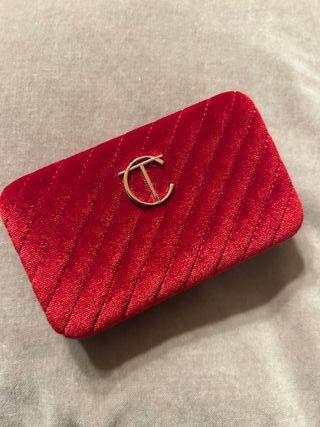 Neceser Charlotte Tilbury Rojo y Dorado