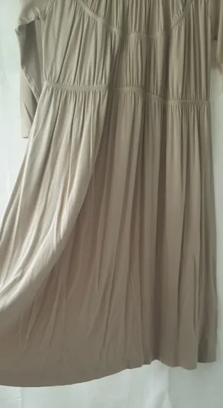 Vestido beige manga larga