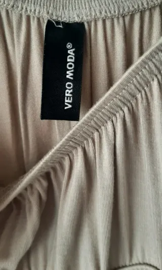 Vestido beige manga larga