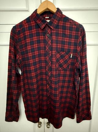 Camisa Carhartt cuadros roja y negra