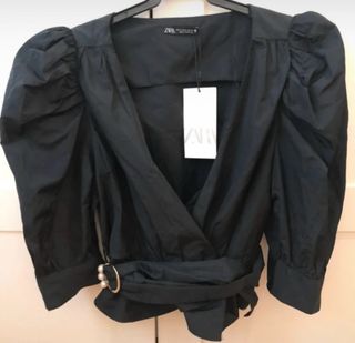 Blusa Zara con etiqueta