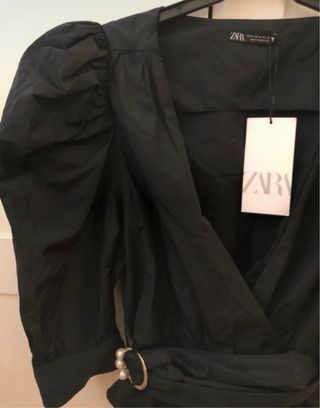 Blusa Zara con etiqueta
