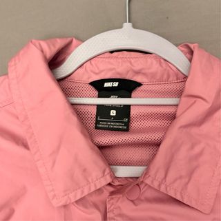 Chaqueta Nike SB Rosa