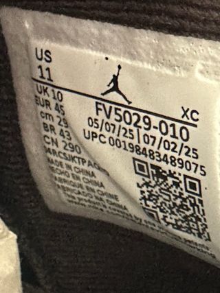 Jordan 4 Retro Black Cat 2025