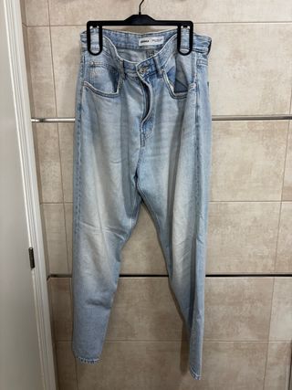 Pantalón vaquero Bershka