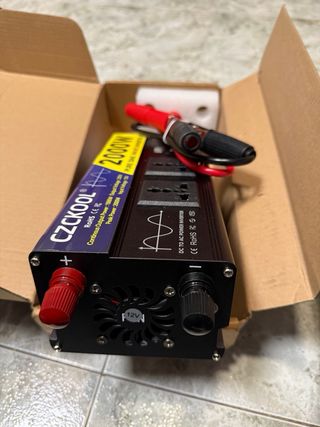 Inversor Czckool 2000W 12V a AC 220V Onda Pura