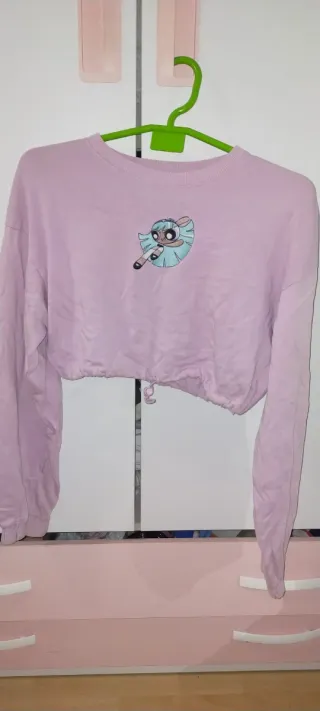 Sudadera Bershka Supernenas rosa crop top