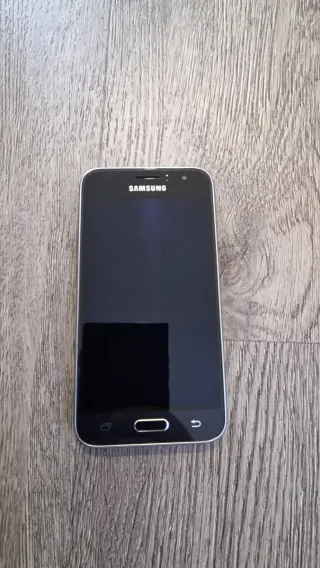 Samsung Galaxy J1 2016 Preto