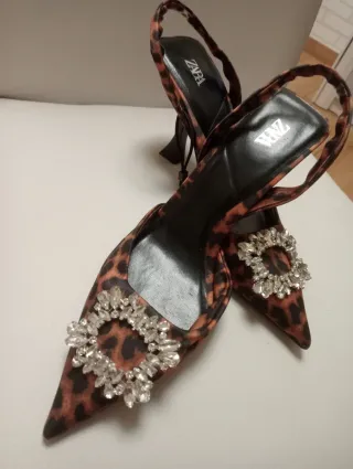 Zapatos Zara Animal Print Pedrería