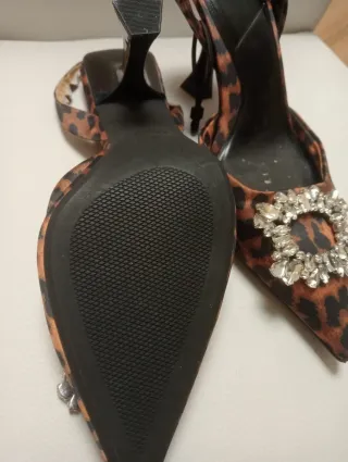 Zapatos Zara Animal Print Pedrería