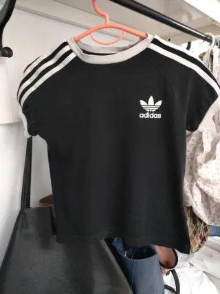 Camiseta Adidas niña negra