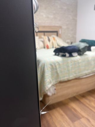 Armario puertas correderas madera y cristal