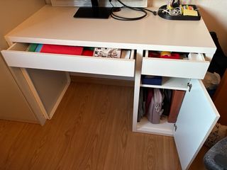 Escritorio Ikea Mike + Silla Negra