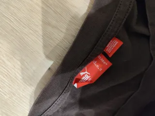 Camiseta Puma Negra Logo Blanco