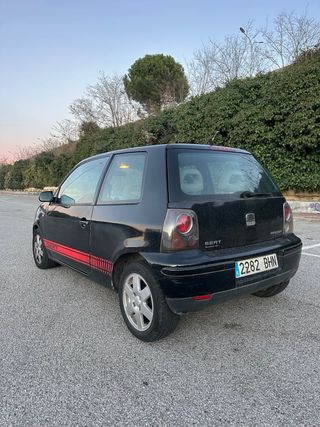 SEAT Arosa 2001