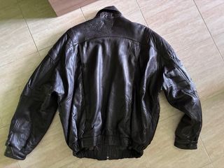 Giubbotto in pelle marrone da uomo