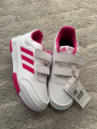 Zapatillas Adidas Blancas y Rosas Velcro