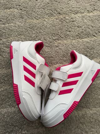 Zapatillas Adidas Blancas y Rosas Velcro