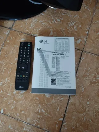 LOTE DE DOS TELEVISORES