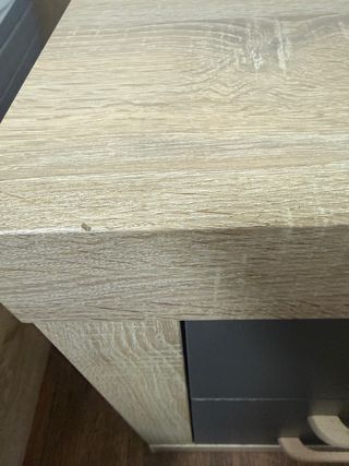 Mesitas de noche y cabecero.