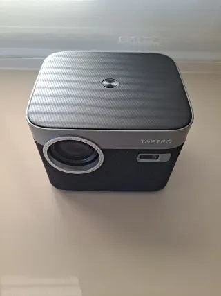 Proyector TOPTR Negro y Plateado