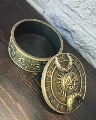 Triple Moon Rituals Box