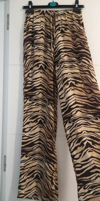 Pantalón estampado cebra
