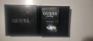 Charm zapato GUESS