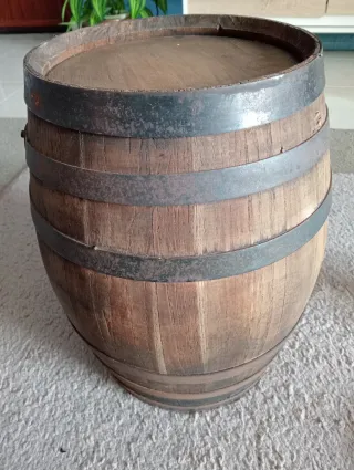Piccola Botte in legno per arredo