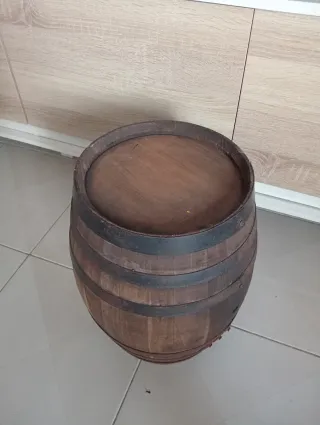 Piccola Botte in legno per arredo