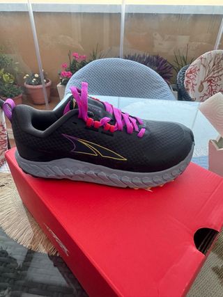 Zapatillas Altra Running Mujer Negras/Fucsia