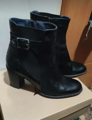 Botines piel y charol tacón 7.5 cm