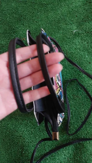 Bolso multicolor con estampado de serpiente