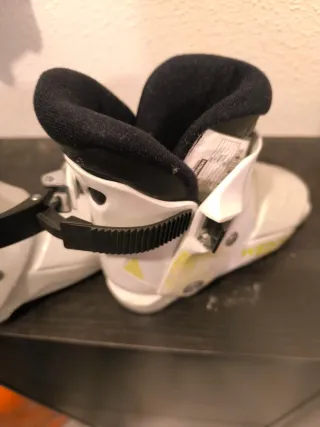 Botas de esquí infantiles talla 28