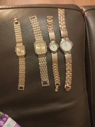 Lote 4 Relojes Mujer Dorado