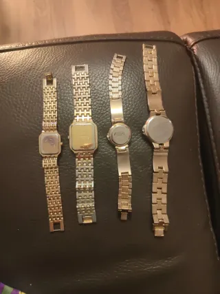 Lote 4 Relojes Mujer Dorado
