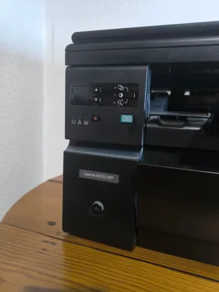 HP LaserJet M1132 MFP- impresora laser multifunci