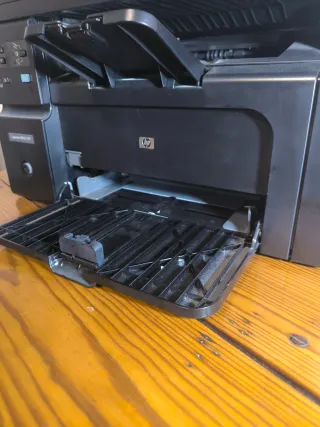 HP LaserJet M1132 MFP- impresora laser multifunci