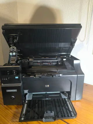 HP LaserJet M1132 MFP- impresora laser multifunci