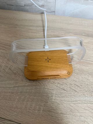 Lámpara Carga Madera Acrílico