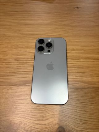 iPhone 16 Pro Argento