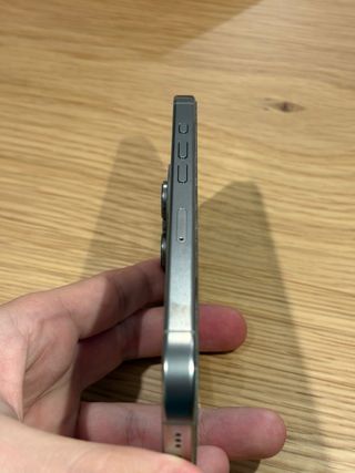 iPhone 16 Pro Argento