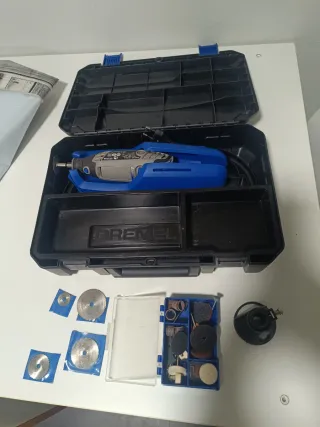 Dremel 3000 con accesorios