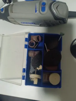 Dremel 3000 con accesorios