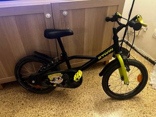 Bicicleta infantil B'TWIN negra y amarilla