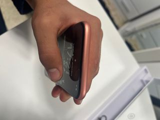 iPhone XR Coral 64GB - 79% salud