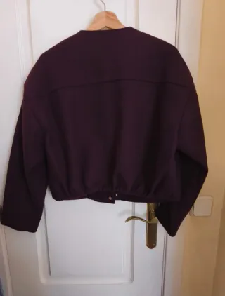 Chaqueta Zara Morado Botones Dorados